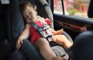 خطر گرمازدگی کودکان در خودرو را جدی بگیرید 