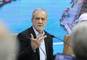 ترامپ با سند درباره ایران صحبت کند